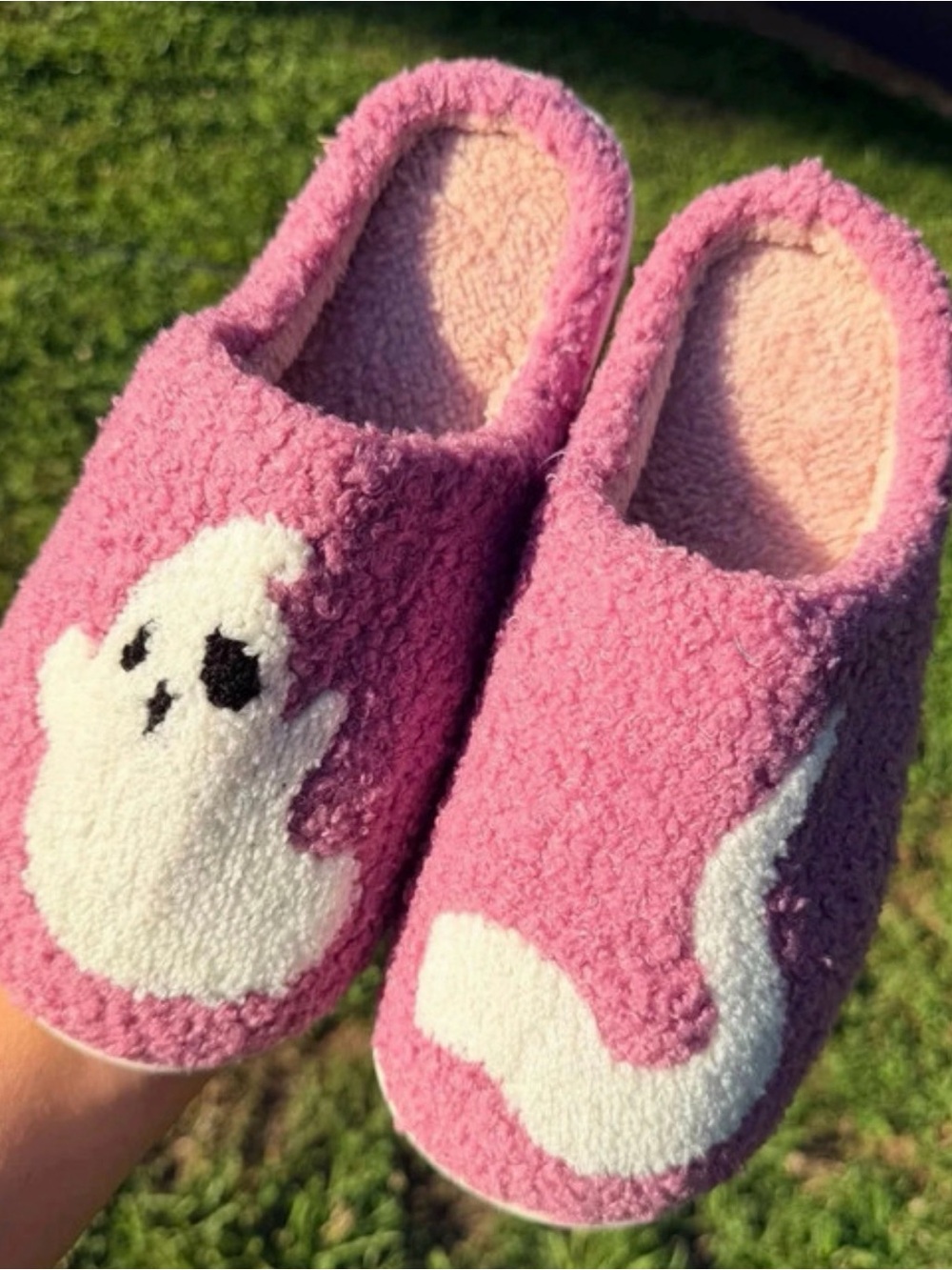 NEW Cozy Pink Ghost Plush Slippers - Size 8/9
